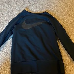 Black Nike crew neck sweatshirt